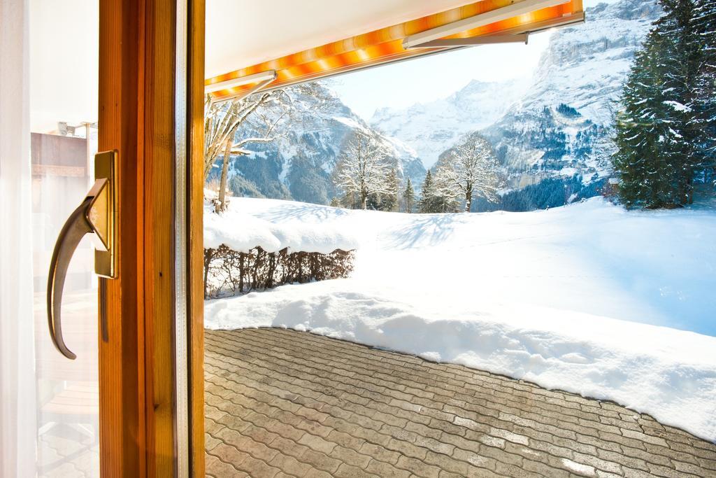 Mom - Alpine Boutique Apartments, Grindelwald Gletscher, Eiger View Terrace Studio Rom bilde